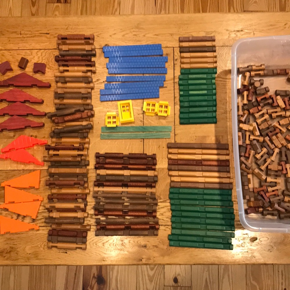 Lincoln Logs